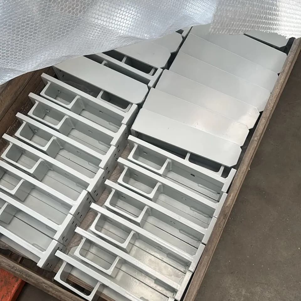 Verschiedene Bauteile – Ansicht 1 von 3